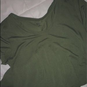 Plain v-neck short sleeved shirt.